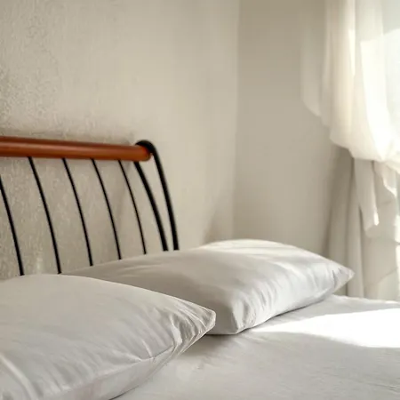 Apartman Coquet Avec Le Terrasse Sur Le