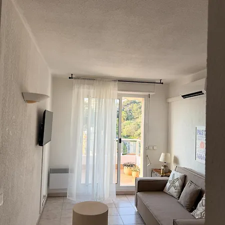 Coquet Avec Le Terrasse Sur Le Apartman Roquebrune-Cap-Martin